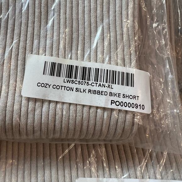 LUNYA Cozy Cotton Silk Ribbed Bike Short Calm Tan Pocket High Rise XL NEW - Picture 12 of 13